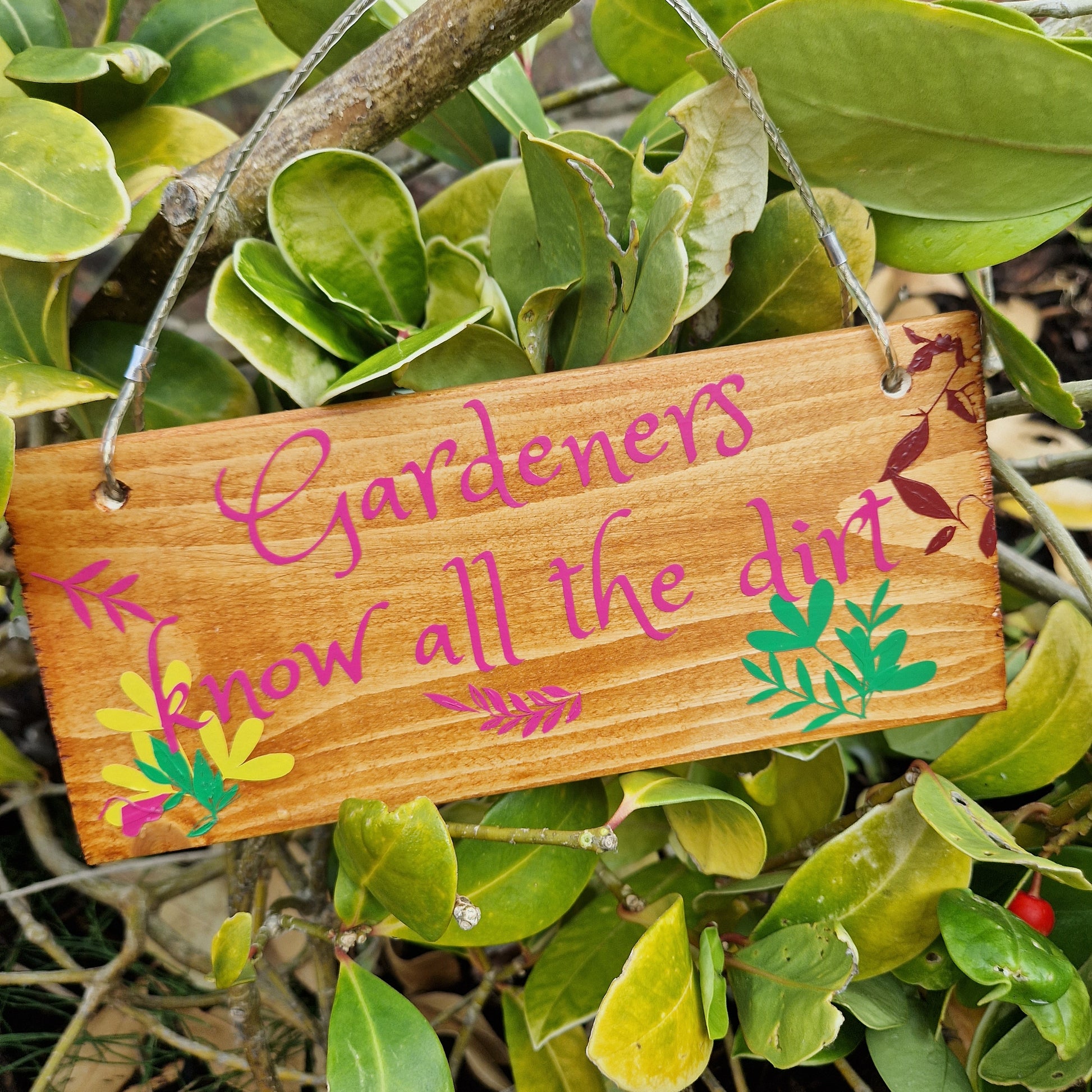 funny garden signs uk gardeners know all the dirt