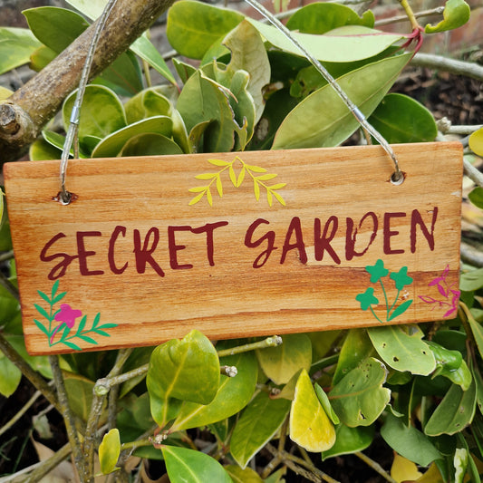 secret garden plaque outdoor decorative sign small garden gifts uk